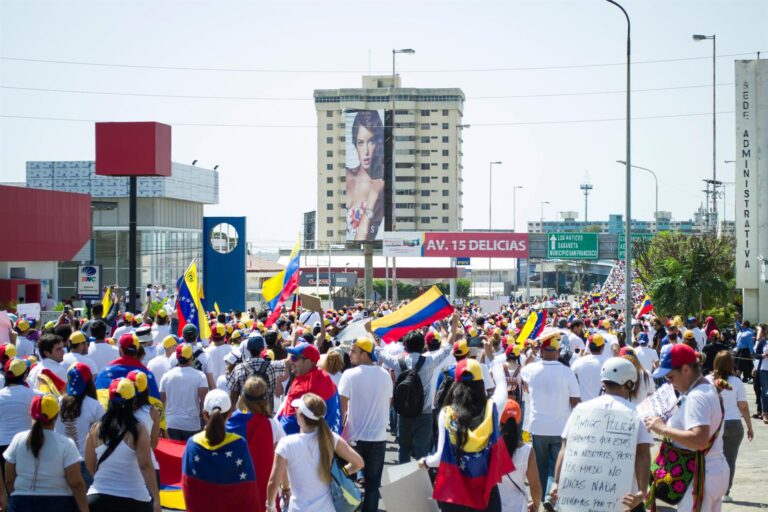 celebracion del dia del trabajador en la calle