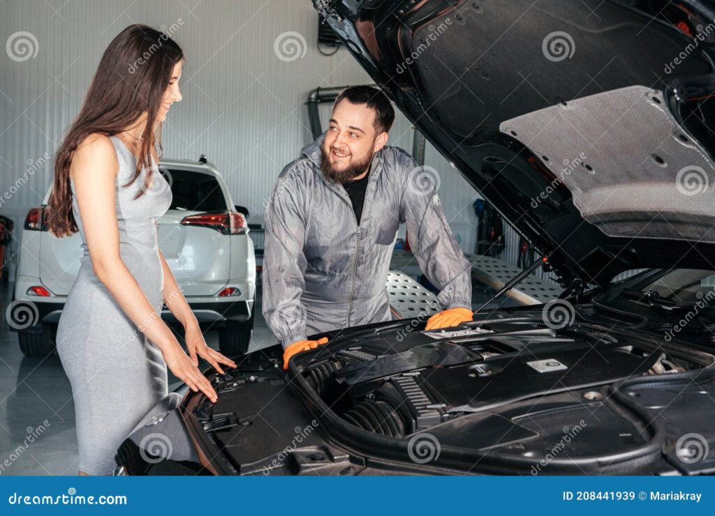 coche recibiendo mantenimiento en taller