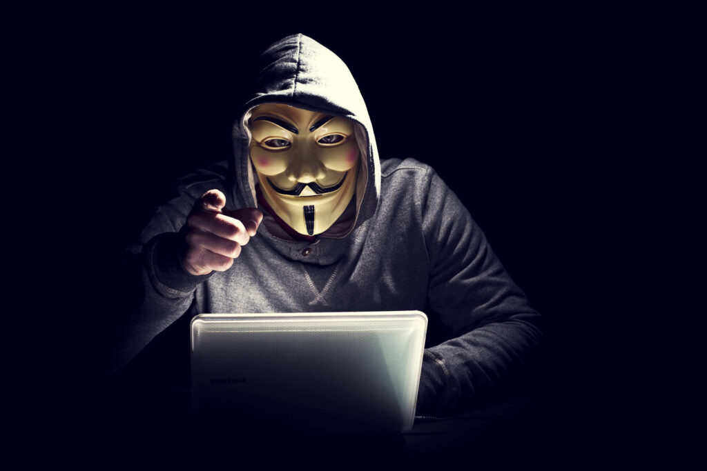 Qué temas aborda “V de Vendetta” de Alan Moore y su relevancia