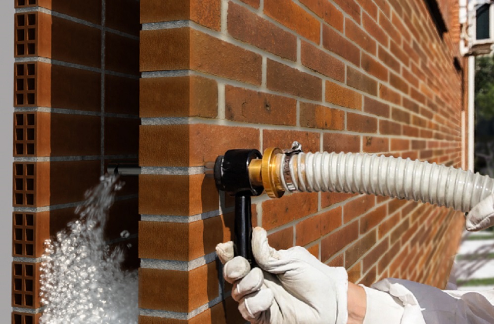 Qué ventajas ofrece un muro doble con cámara de aire en la construcción