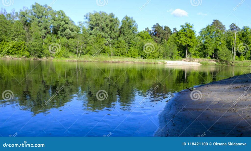 Por qué es tan conmovedora la historia de “A orillas del río Piedra me senté y lloré”